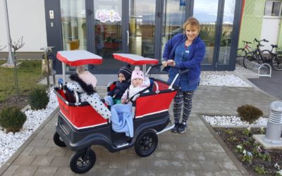 Šetnje, „mali“ razgovori i druženje putnika Bebe busa