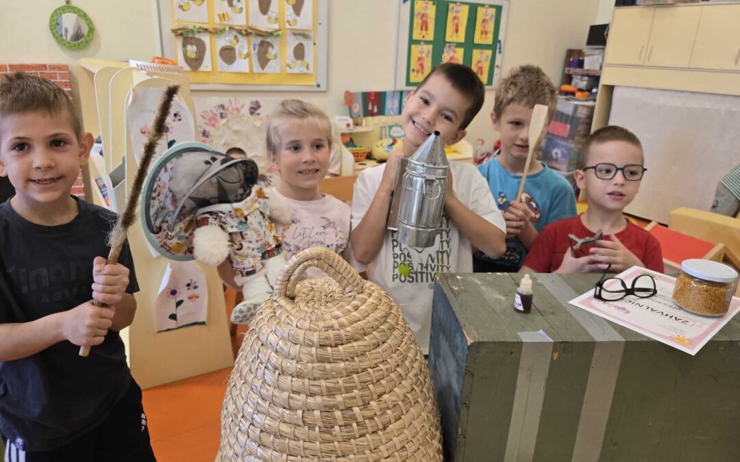 Predškolska skupina Zebrice na poučnoj radionici o pčelama